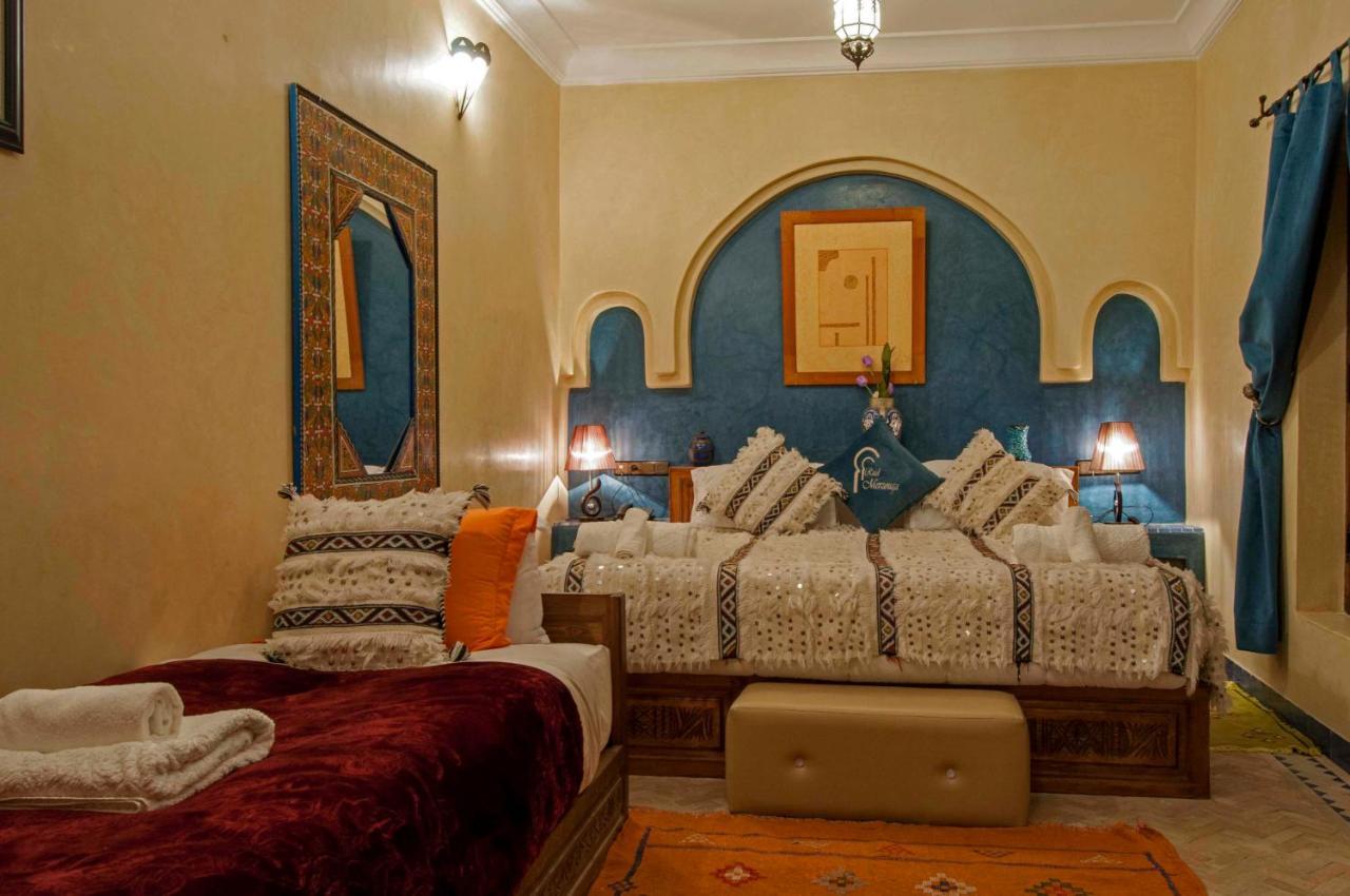 Riad Merzouga Marrakesh Exterior photo A guest room at the hotel