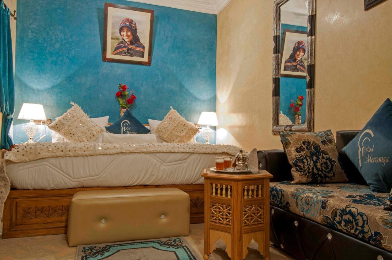 Riad Merzouga Marrakesh Exterior photo A room at the hotel