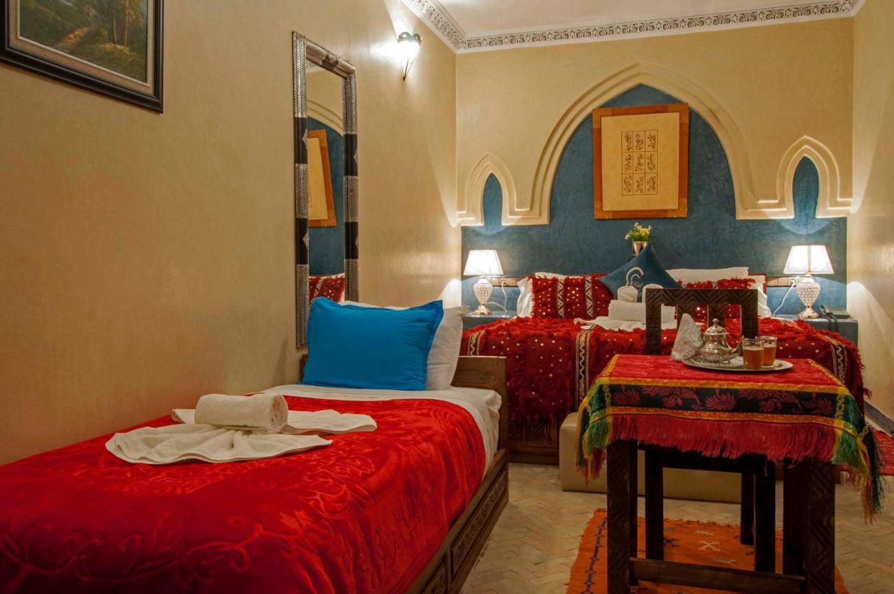 Riad Merzouga Marrakesh Exterior photo A room at the hotel